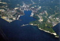 空から見た昭和50年代の宇出津港